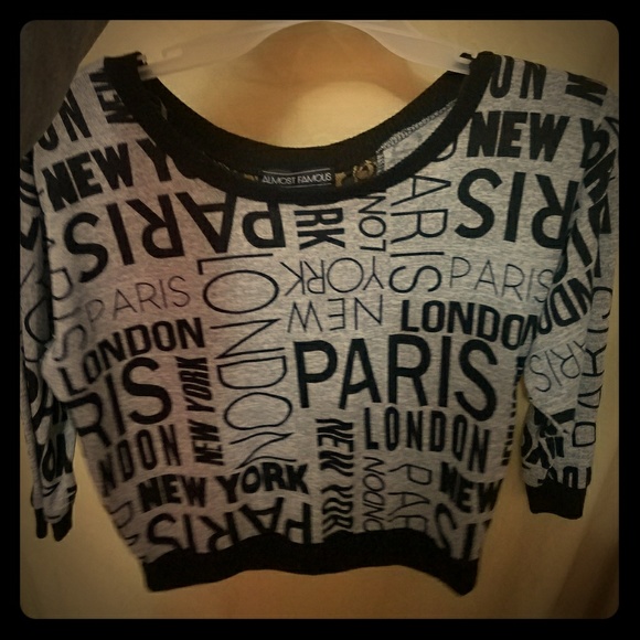 Off the shoulder shirt - Picture 1 of 3